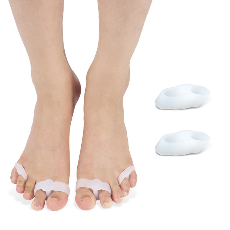 Double-ring toe separator, toe splitter, overlapping toe separator, hallux valgus correction, daily toe sleeve.