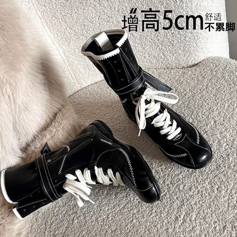 Flat Sole Platform Boxing Boots Women Retro Martin Boots Round Toe Color Block Lace Up Outdoor Duck Boots Ins
