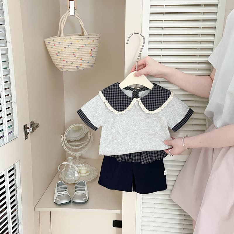 Girls' French pastoral style summer suit new baby doll collar short sleeves + lace shorts Western style two-piece set
