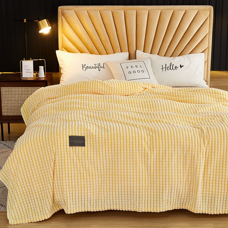 [Enjoy] Nap air-conditioning blanket, rest throw, leg cover, multifunctional milk plush blanket.