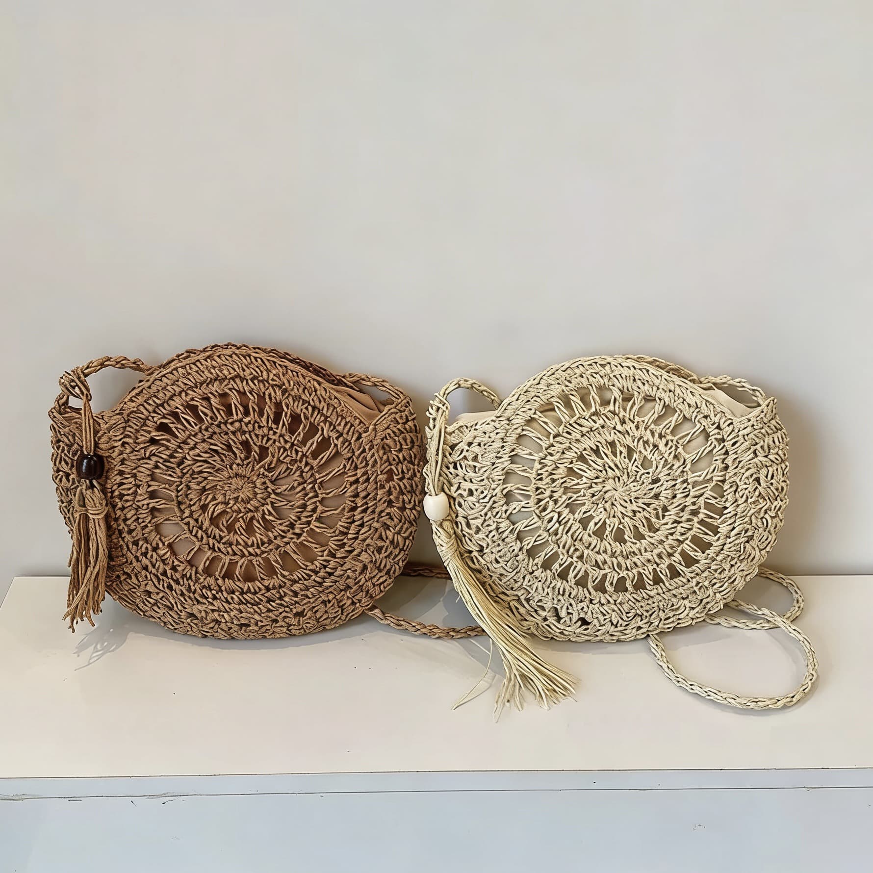 Factory Wholesale Hollow Fringe Crossbody Bag Ins New Round Straw Woven Bag Paper Rope Woven Shoulder Casual Women's Bag