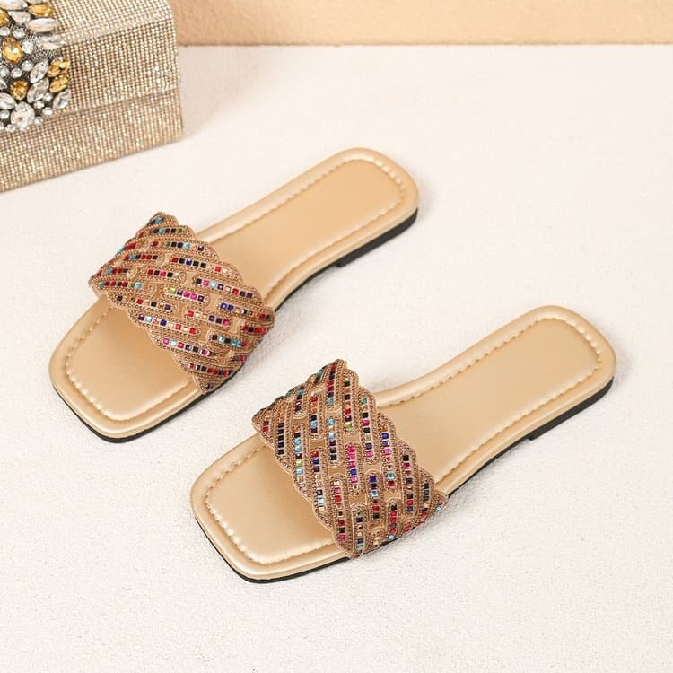 Colorful Rhinestone Flat Slippers for Women 2026 Summer New Style Flat Round-Toe Low-Heel Open-Toe Large Size Sandals