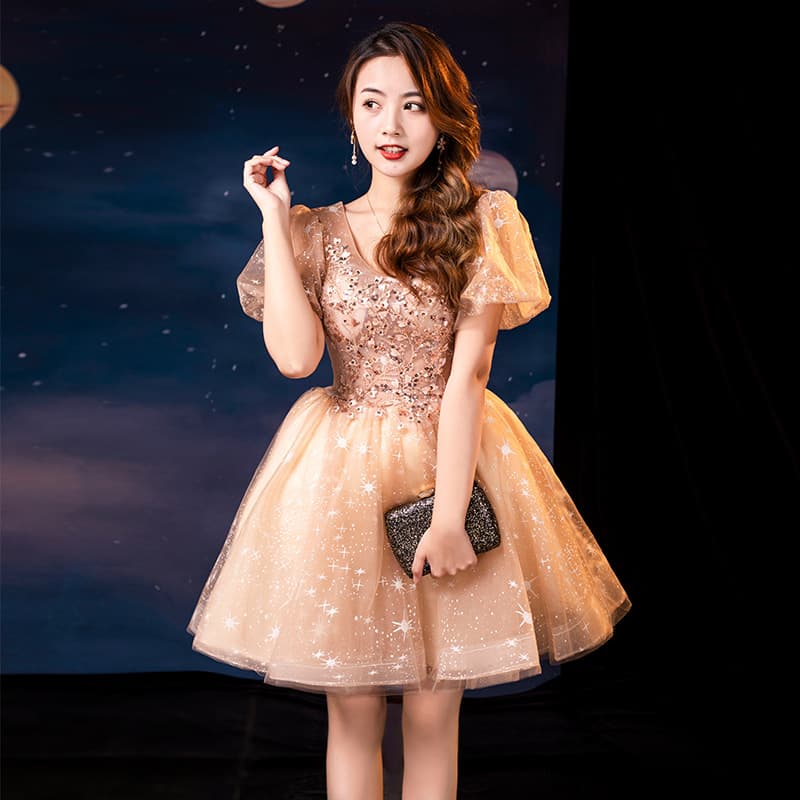 Short Evening Dress 2025 New Champagne Color Bridesmaid Banquet Party Host Performance Dress for Women