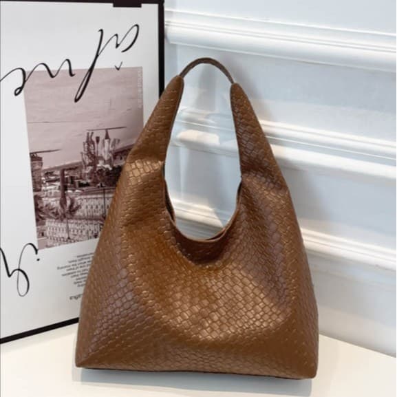 Casual Retro Large Capacity Bag for Women 2025 New Trendy Simple Solid Color Stylish Shoulder Bag Woven Tote Bag