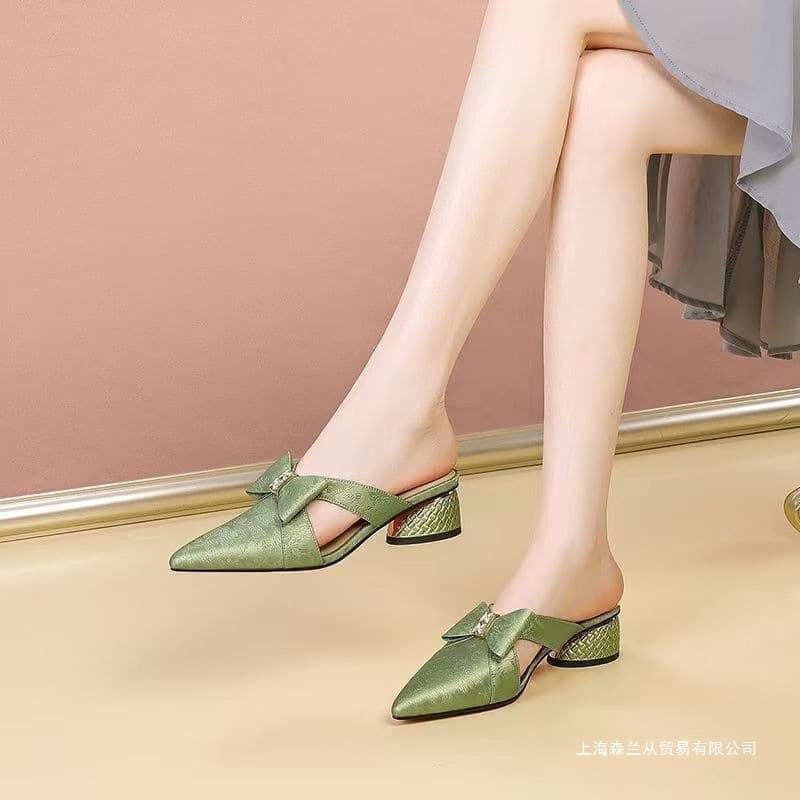 Women's Soft Leather Chunky Heel Pointed Toe Closed-Toe Mules for Summer 2026 New Arrival Mid-Heel Pointed Toe Chinese Style