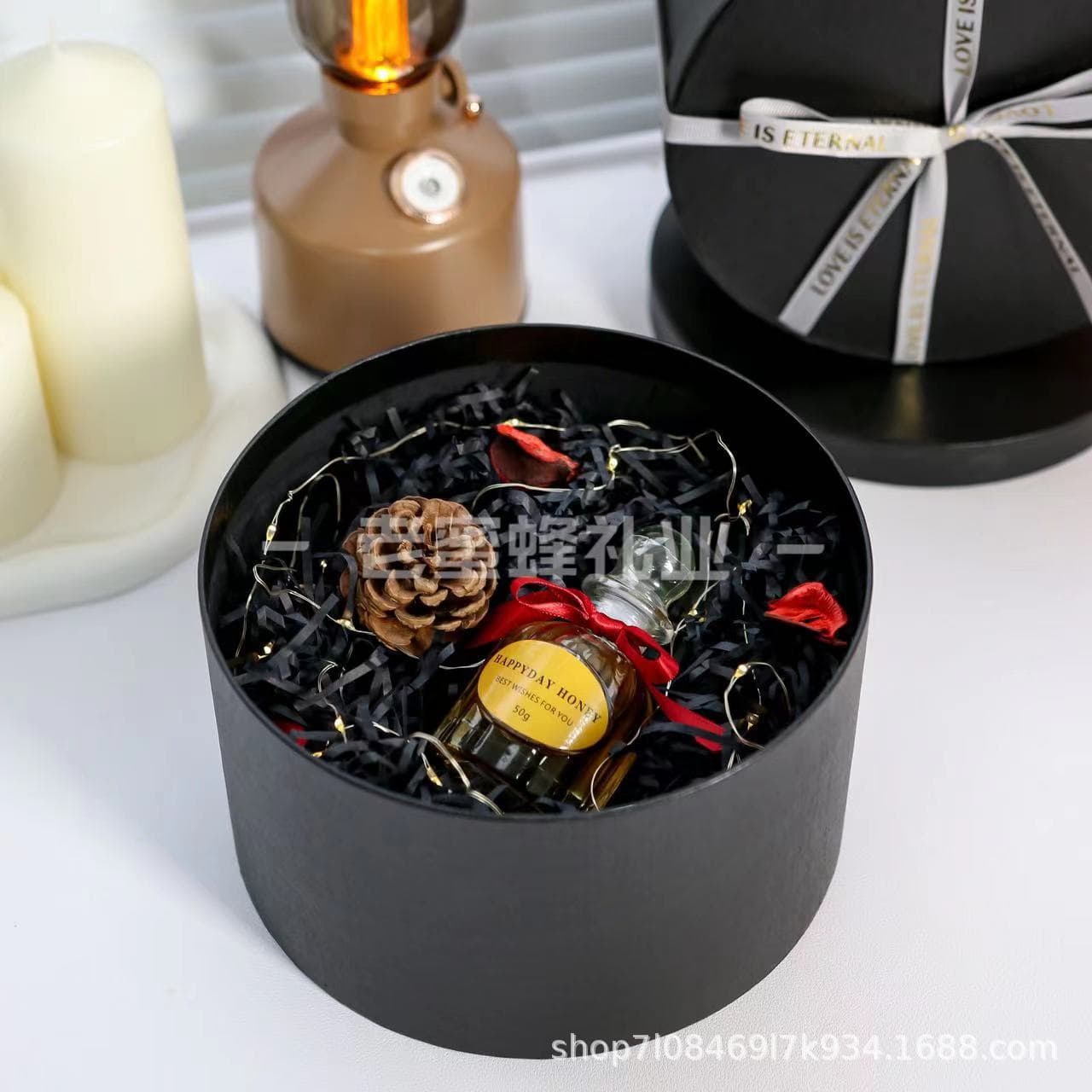 Extra hard black round gift box with thickened top and bottom cover paper box gift box packaging box gift box packaging