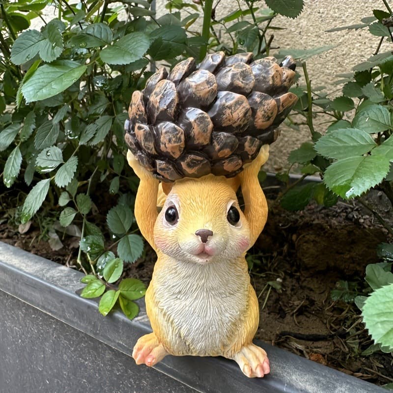 Cartoon Animal Squirrel Ornament Outdoor Garden Landscape Decoration Courtyard Playground Resin Craft Decoration