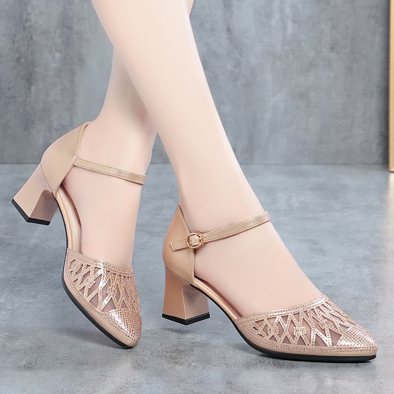 Spring and Summer Hollow Single Shoes for Women 2023 New Mesh Cutout Women's Shoes Middle-Aged Ladies Shoes Mesh Toe-Covered Sandals