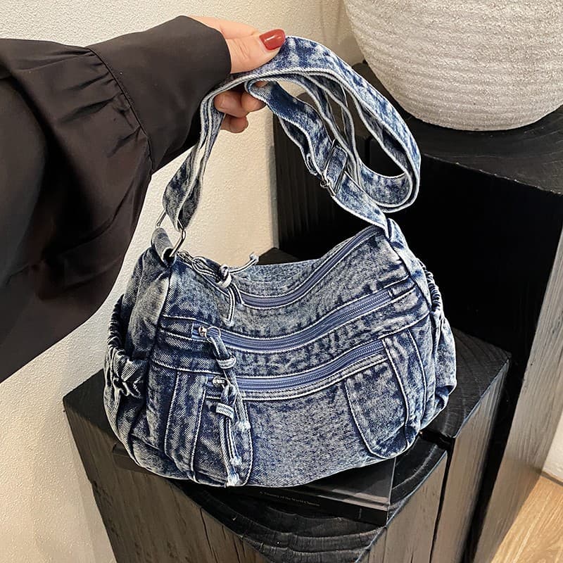 Denim women's bag 2026 new style, stylish, large-capacity shoulder bag, trendy fashion crossbody bag, mlb bag