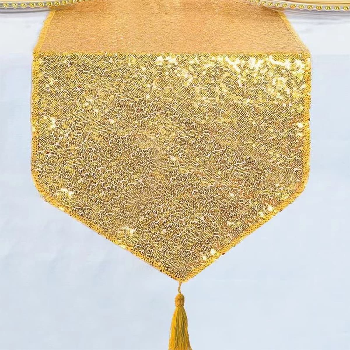 3mm Full-Page Embroidery Tassel Sequin Table Flag for European and American Hotel, Restaurant, Wedding, and Festival Decoration