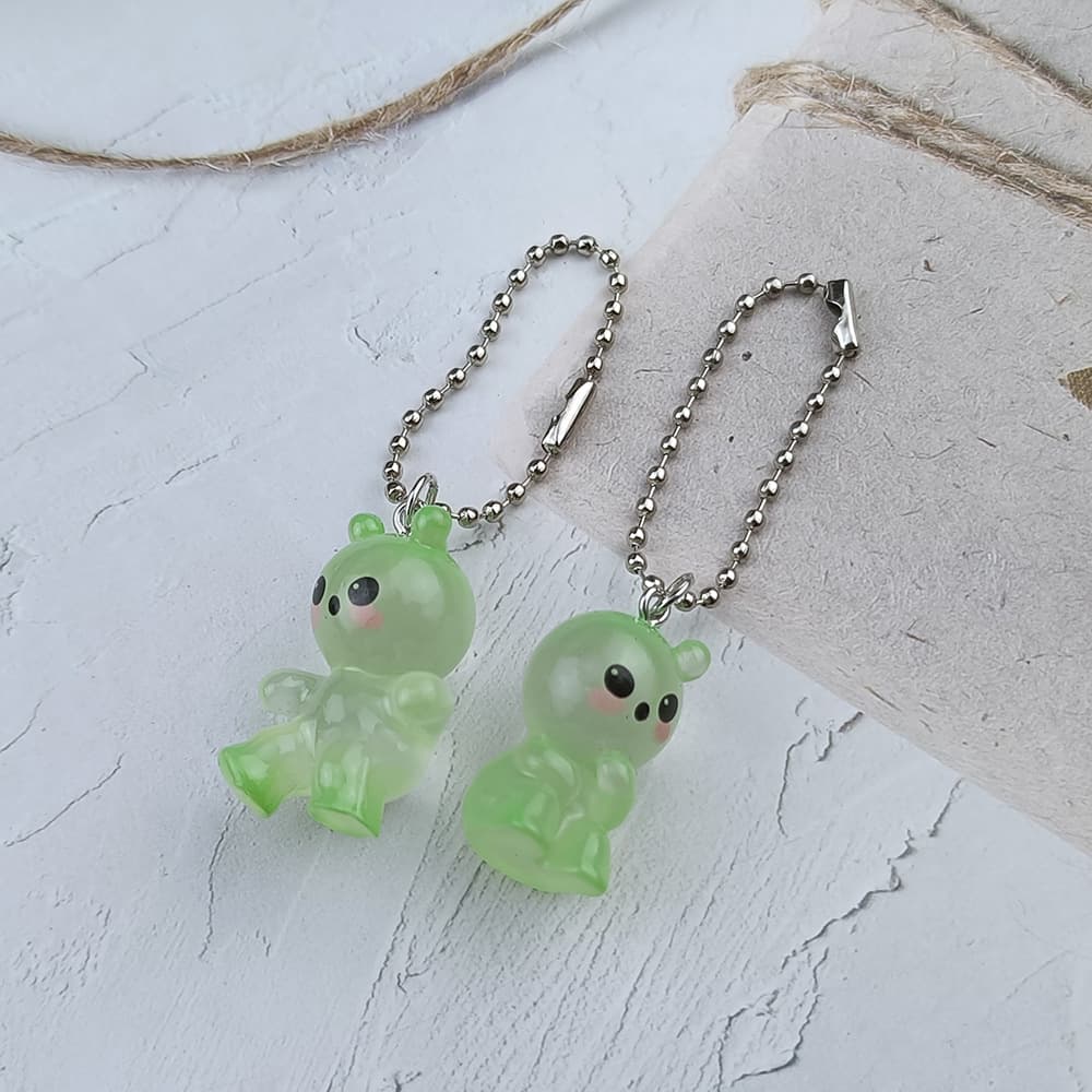 Glow-in-the-dark cartoon bear bead chain pendant mini resin doll bag pendant keychain small gift