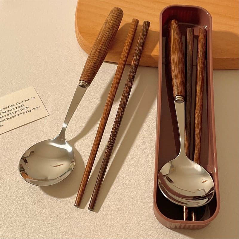 Caramel-colored chicken wing wood retro high-end chopsticks and spoon set with wooden handles for students' portable outings