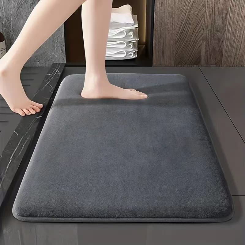 Cross-border Amazon Temu Solid Coral Fleece Bathroom Floor Mat, Water-Absorbing Foot Mat for Bathroom Entrance, Stain-Resistant and Durable
