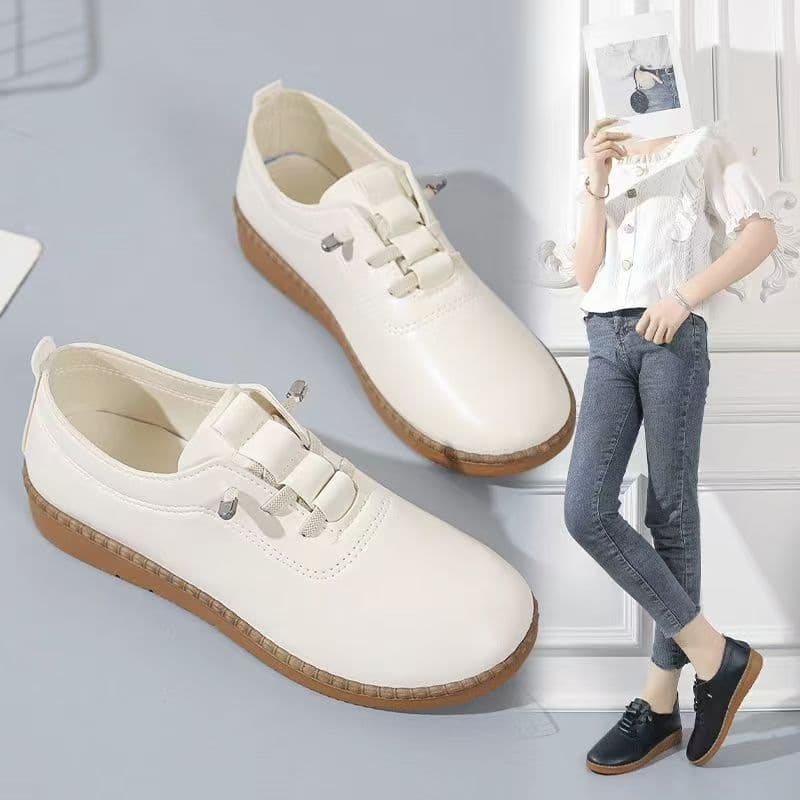 2025 spring and autumn slip-on women's leather shoes, lightweight soft sole flats, casual versatile leather shoes