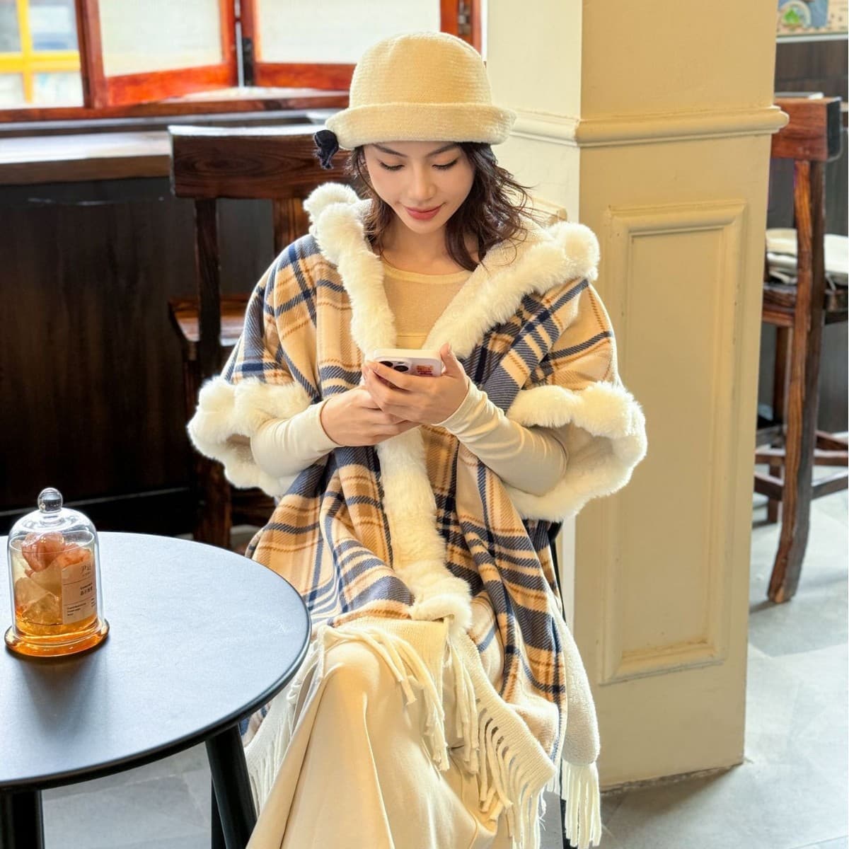 Plus-size faux cashmere cape/shawl coat with tassel and large fur collar, hooded, fleece-lined, thickened, high-end autumn and winter warm coat
