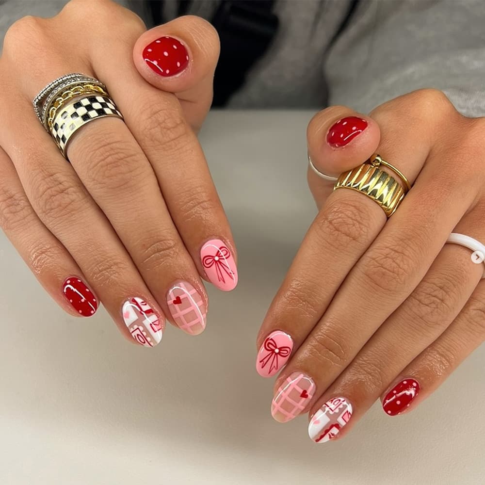 Valentine's Day Cross-Border Press-On Nails Short Round Bright Pink Heart Sweet Polka Dot Bow Wearable Nails 24 Pieces