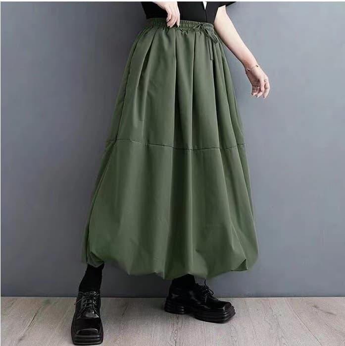 Plus-size women's high-waisted midi skirt for 200 lbs, loose fit, flattering, solid color, tie-up, full skirt, A-line.