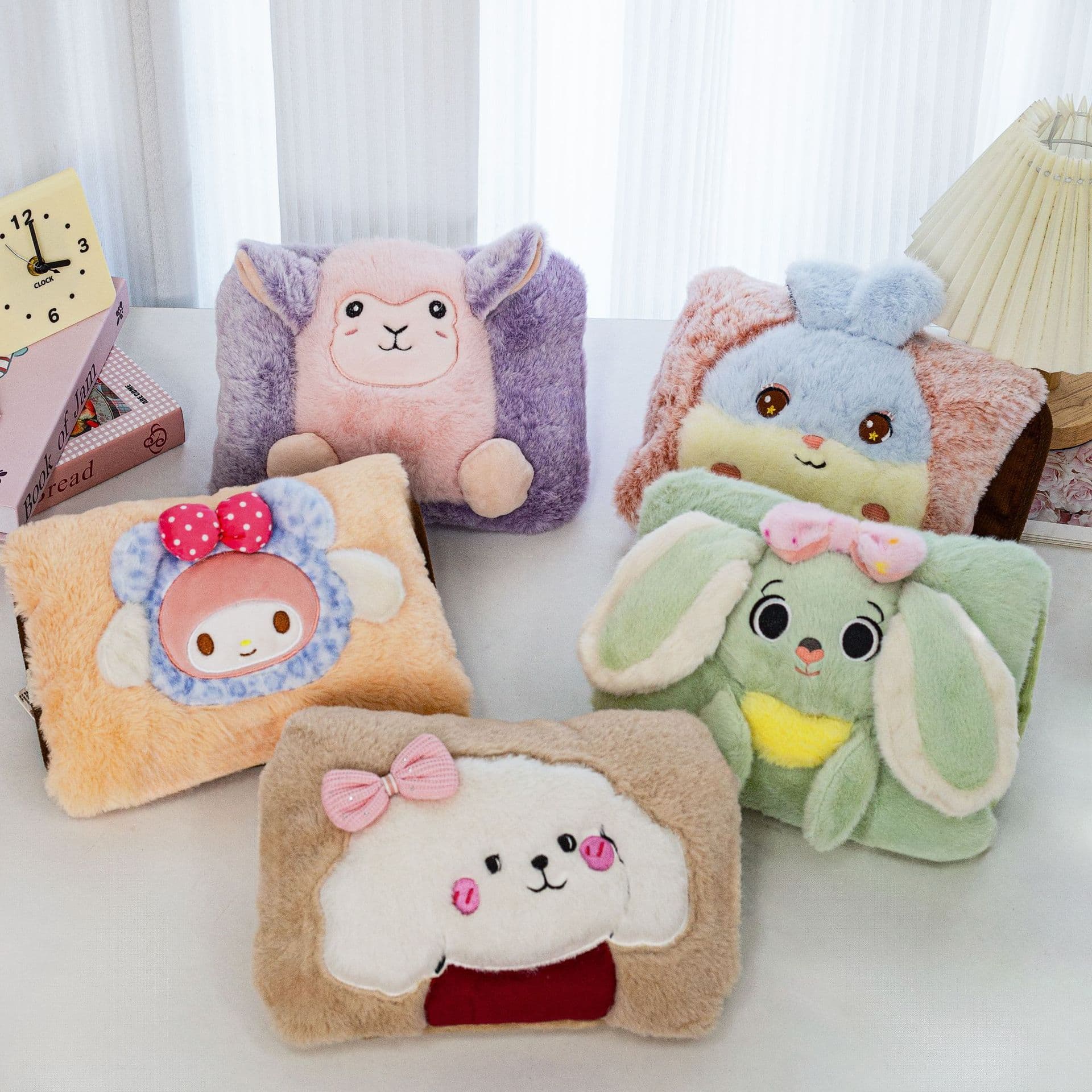 Electric Hot Water Bag Hand Warmer with Auto Power-off, Cute Cartoon Plush Hand Warmers Wholesale