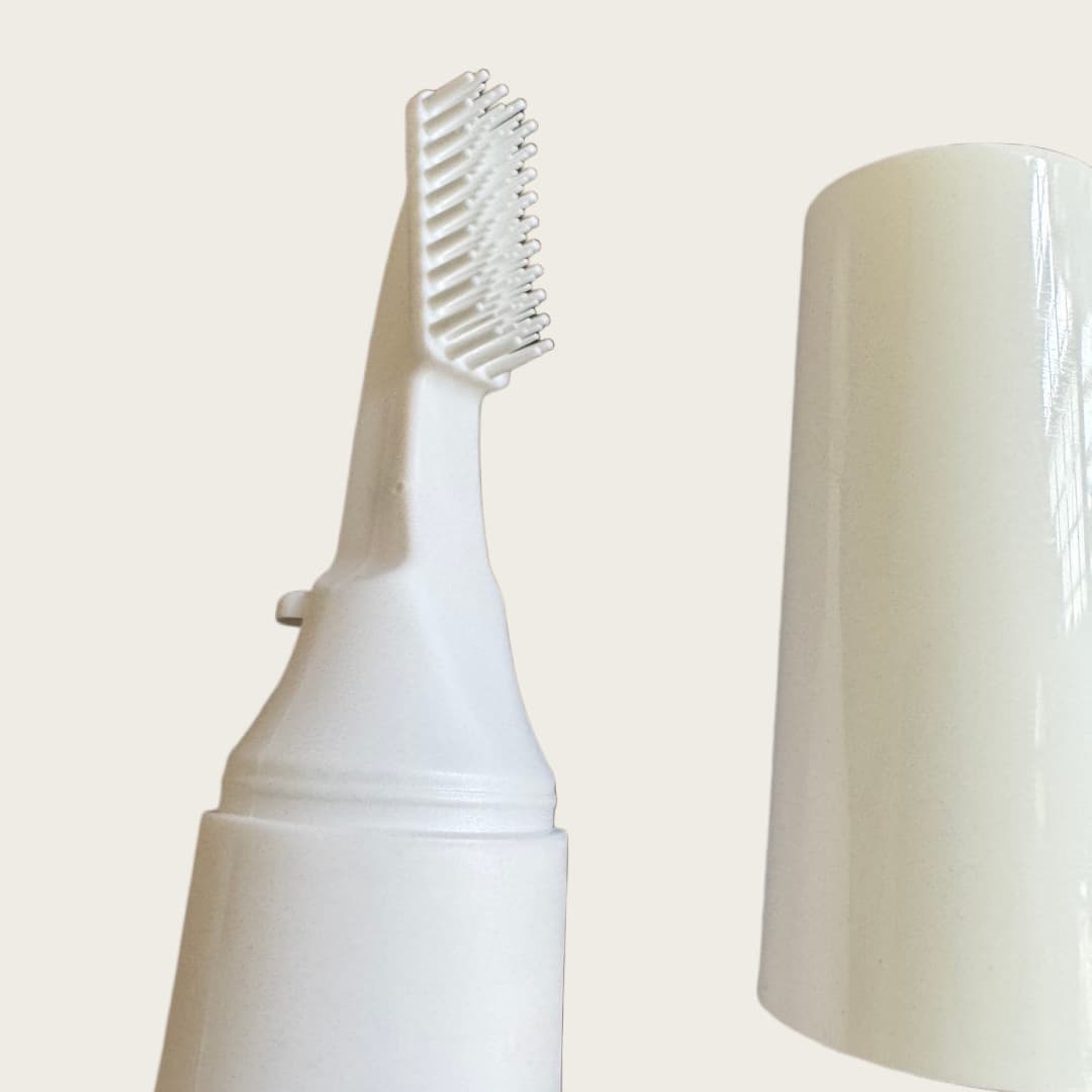 Spring/Summer New Comb with Pump Head, White Pump