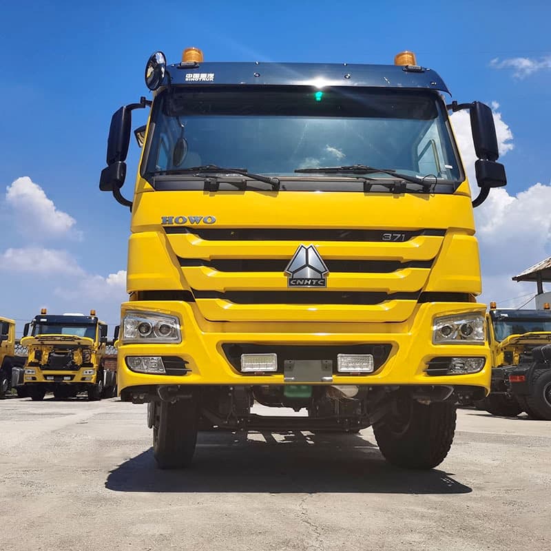 Manufacturer selling used Howo tractor units, 10-wheel heavy-duty trucks, and 380-horsepower container trucks.