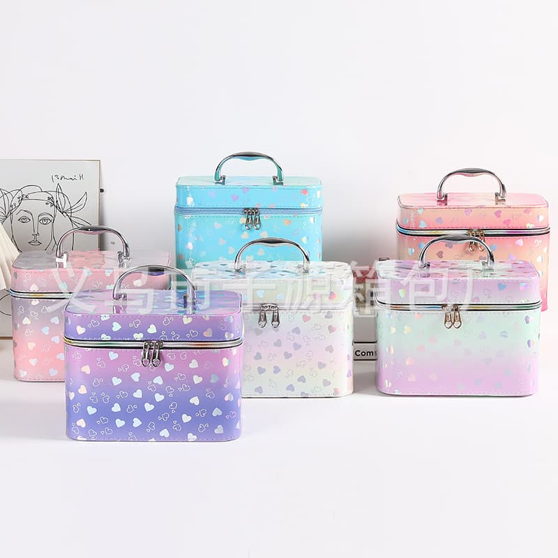 Heart-Shaped Large Capacity New Makeup Bag, Youthful and Beautiful Portable Makeup Pouch Three-Piece Set, Beauty Fashion