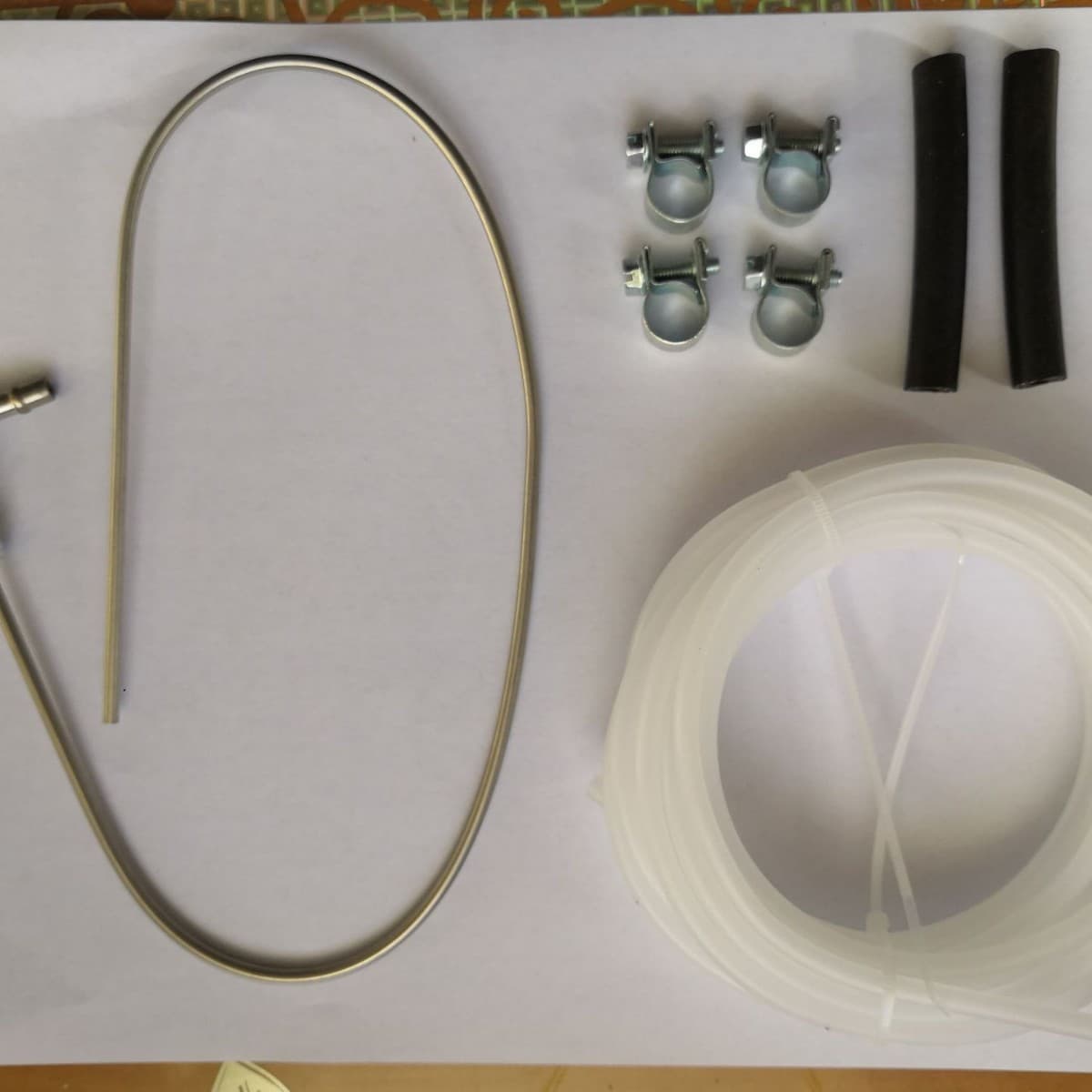 Plastic oil hose for parking heaters, white and green, 4-meter length; diesel heater accessories oil hose.