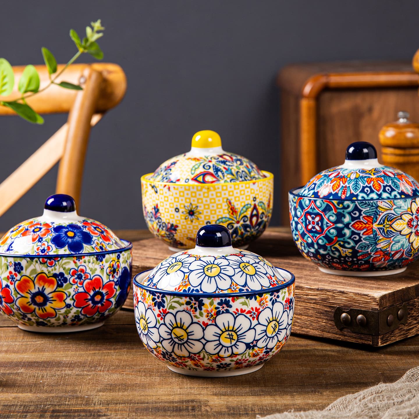 Retro ceramic small stew pot, water-proof stew pot, household underglaze color soup cup, steamed egg custard, crock pot soup, special bird's nest cup