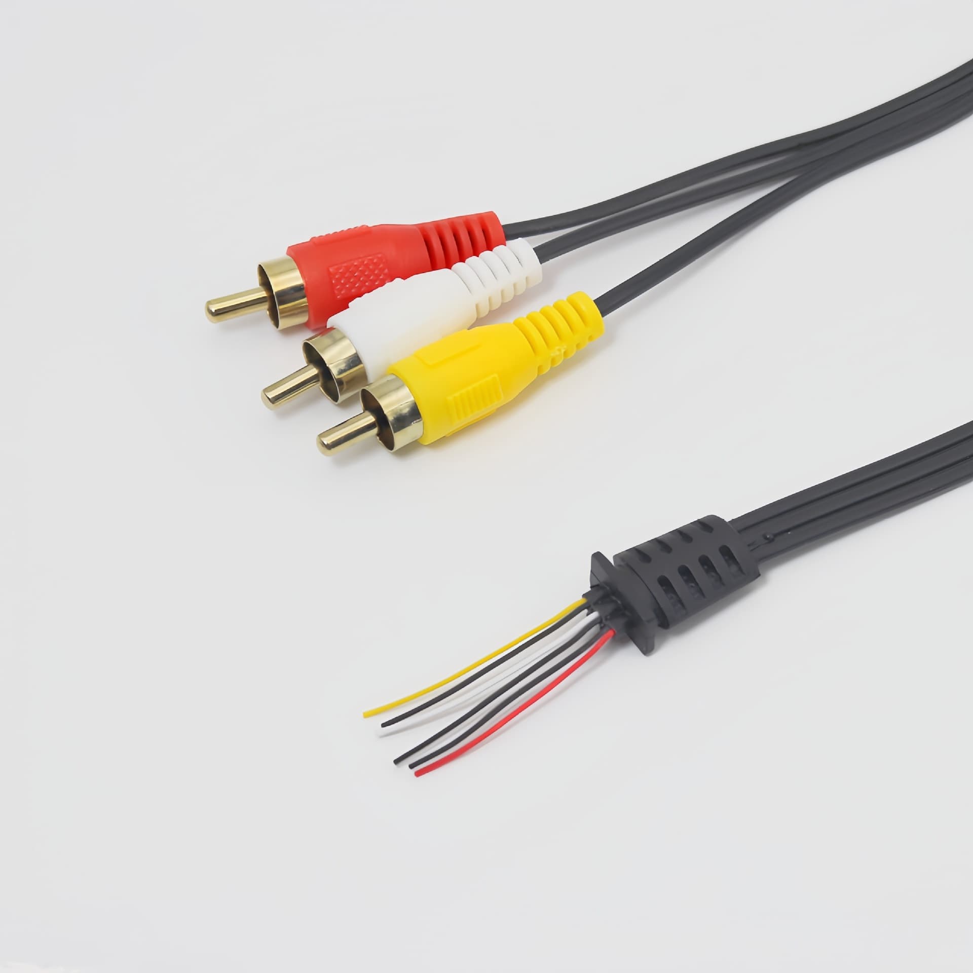 Custom-made source factory audio/video cables, RCA to HDMI converter boxes, AV cables, plugs, high-definition converters.