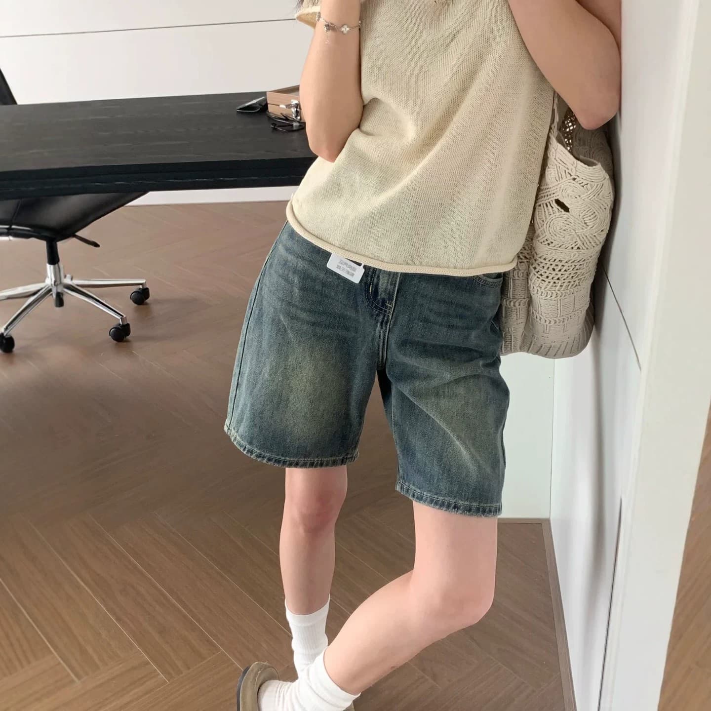 Retro Blue High-Waist Wide-Leg Denim Mid-Length Shorts for Women, Summer Trendy Loose Versatile Slimming Straight-Leg Five-Point Denim Shorts