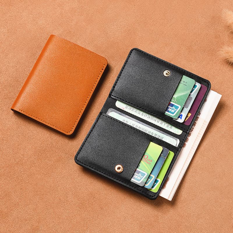Simple Foldable Soft Leather Wallet for Men And Women with Button Closure Driver License And Card Holder Student Wholesale