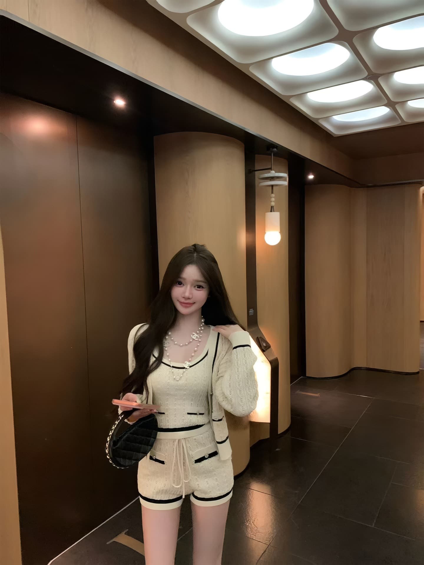 2026 Korean-style three-piece outfit set: stunningly beautiful and unique cardigan + inner top + shorts