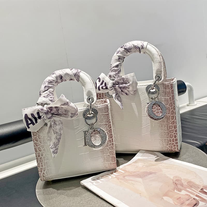 Classic Gradient Crocodile Embossed Lady Dior Bag Women 2026 New Style Versatile Letter Pendant Shoulder Crossbody Handbag