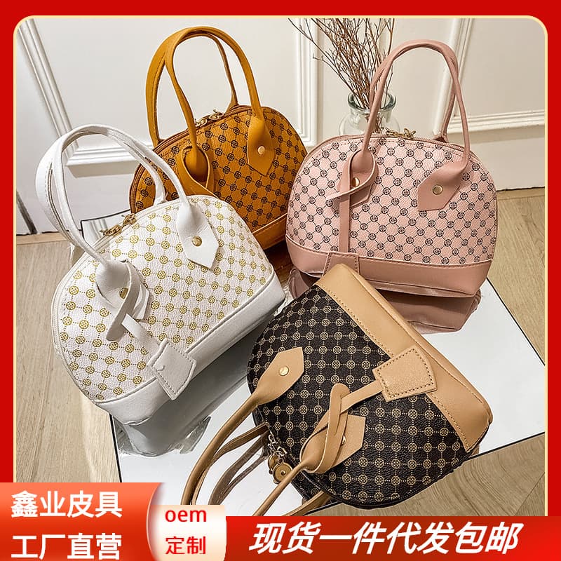 Guangzhou Foreign Trade Small Package Wholesale 2022 Printed Phone Bag Women's Shoulder Phone Bag Crossbody Bag Shell Bag
