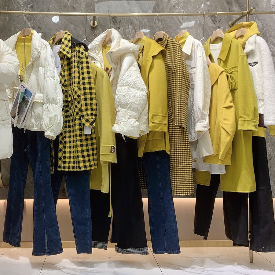 Final women's clothing clearance, brand counter removal, physical tail goods wholesale, high-quality big-name down jackets, last-minute clothes