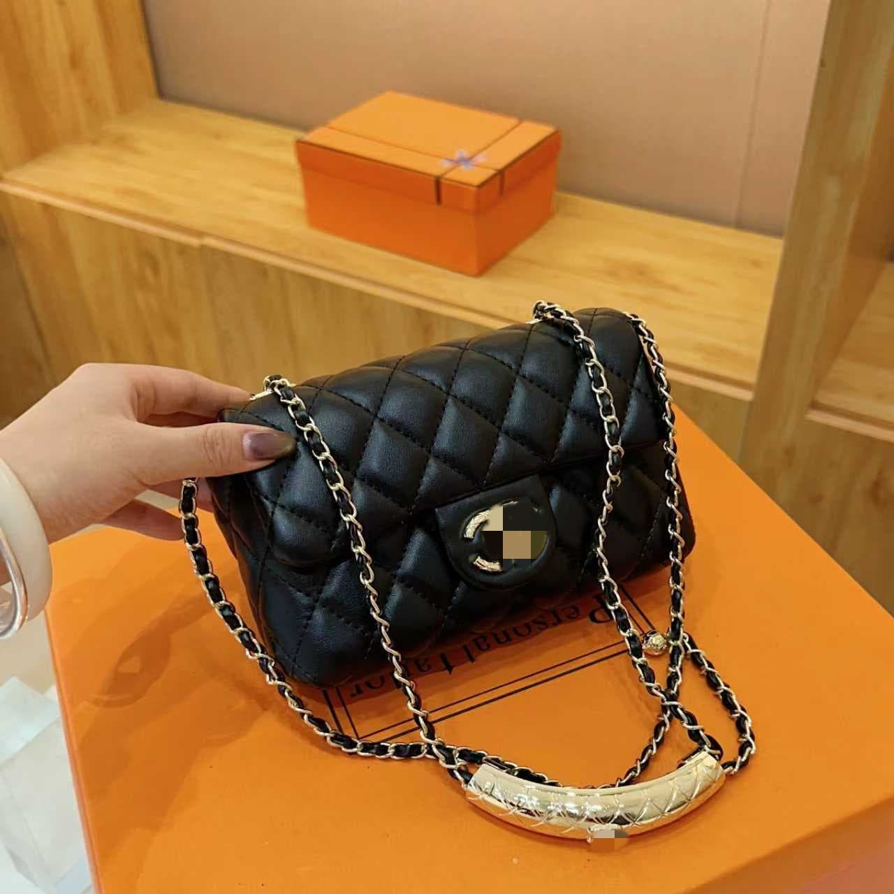 Crossbody Bag 2026 New Chanel-style CF Chain Bag Crossbody Bag Versatile Diamond Quilted Bag