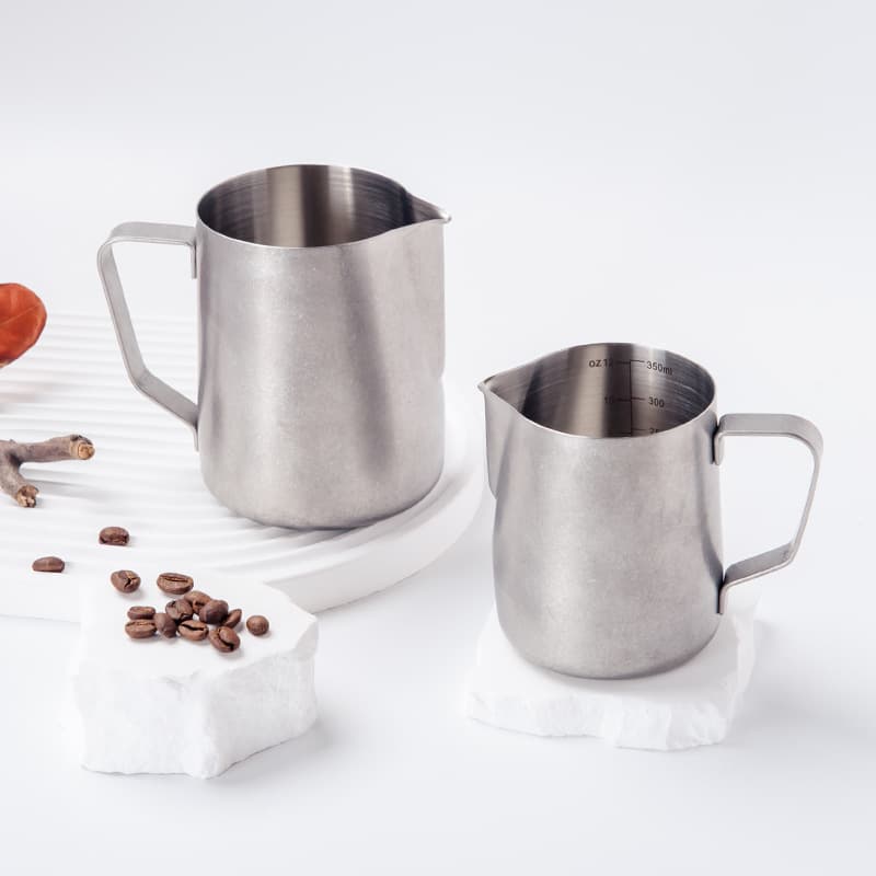 304 Stainless Steel Retro Milk Cup/Frothing Cup with Spout, Latte Art Pitcher, Retro Coffee Latte Art Cup, Coffee Machine