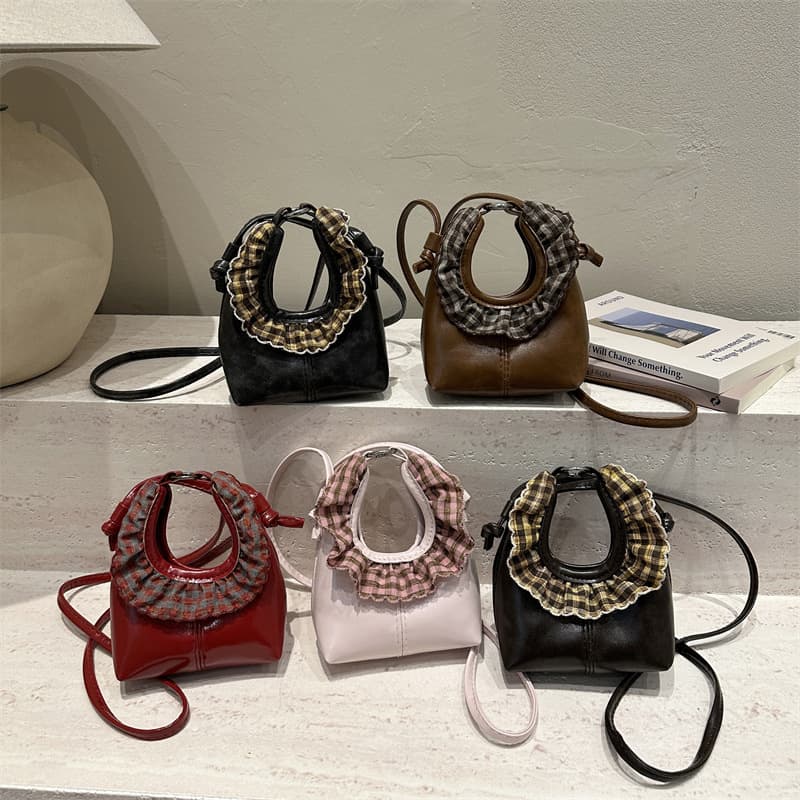 2026 New Simple Personalized Fabric Style Lace Cute Fashion Temperament Large Capacity Portable Crossbody Shoulder Bag for Women