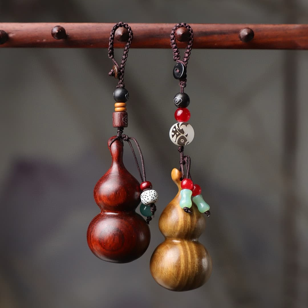 Small Gourd Red/Green Sandalwood Phone Charm Keychains - Carved Versatile Hangings, Craft Mini Accessories, Smooth Home Decor