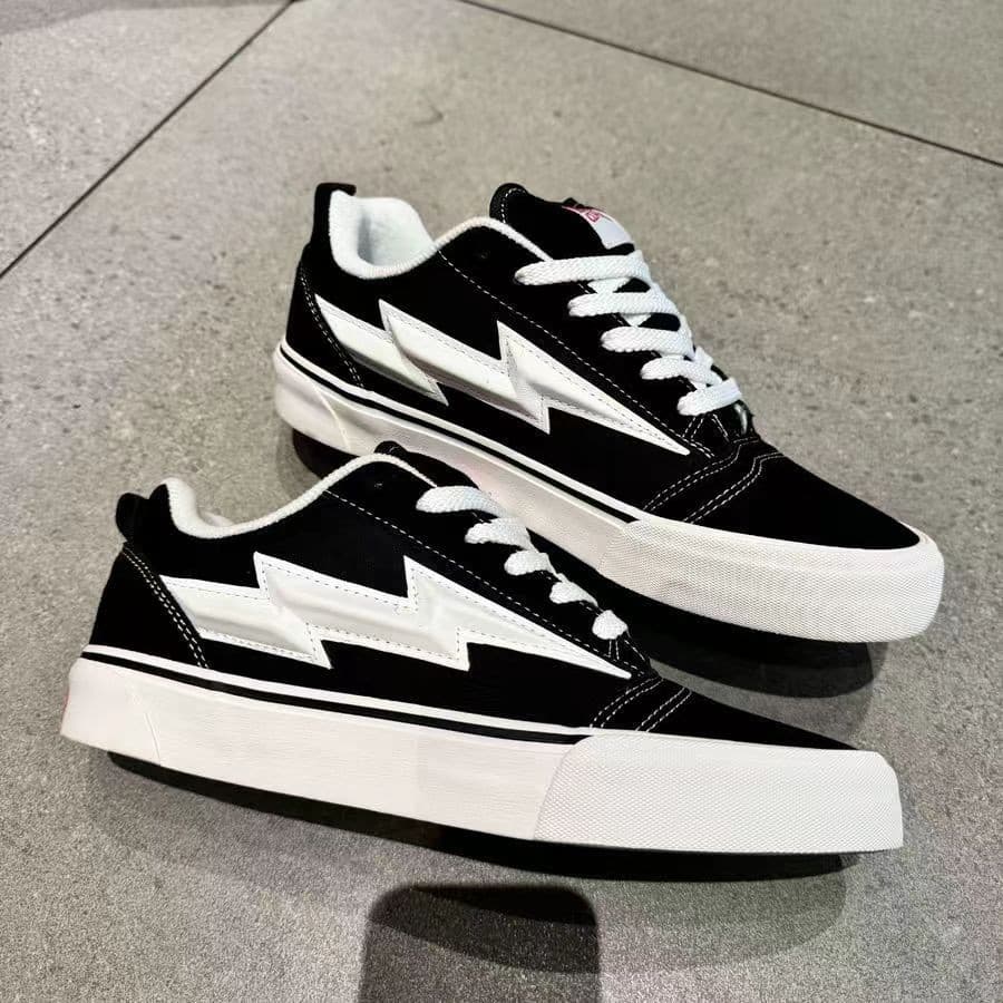 Avengers Lightning Storm Sneakers American Niche Retro Loafers Ins Versatile Sports Casual Light Luxury Shoes