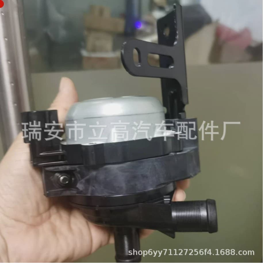 Cross-border auto parts 21580-6RC0A 215806RC0A applicable to Nissan X-Trail water pump and cooling motor