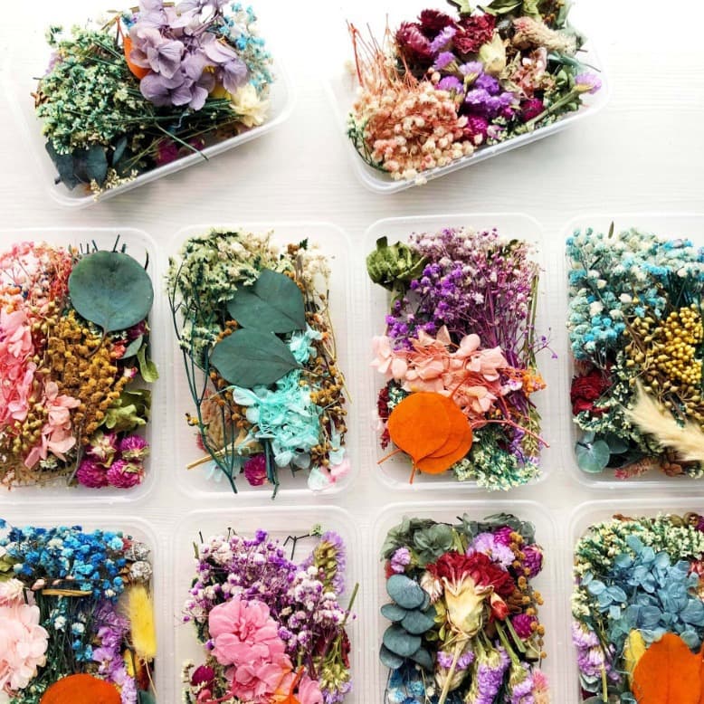 DIY materials: preserved flower wax plaque, aromatherapy candle, wax tag, wax leaf, embossed dried flower, floating oil flower, scattered flower head