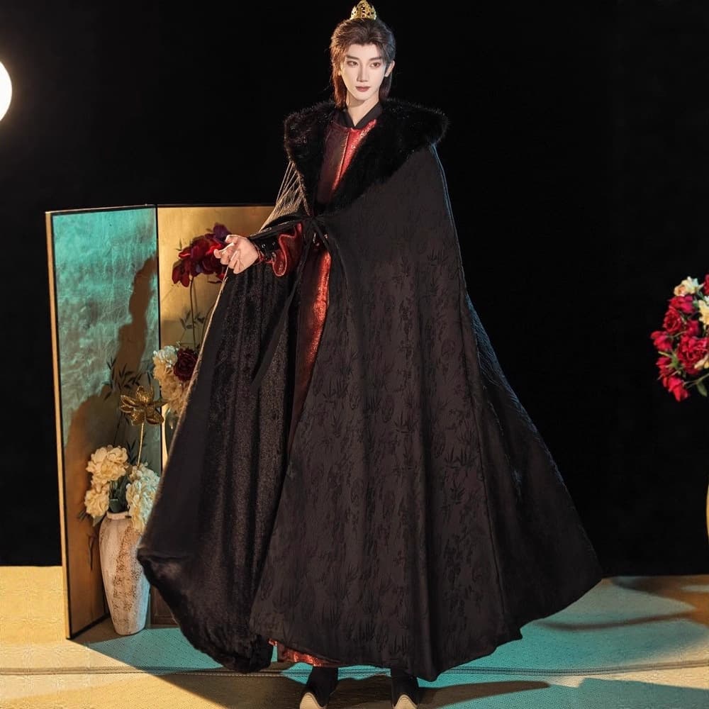 Original Hanfu Cloak 2025 New Unisex Woven Gold Large Hem Fleece Lined Long Cloak Fur Collar Cape
