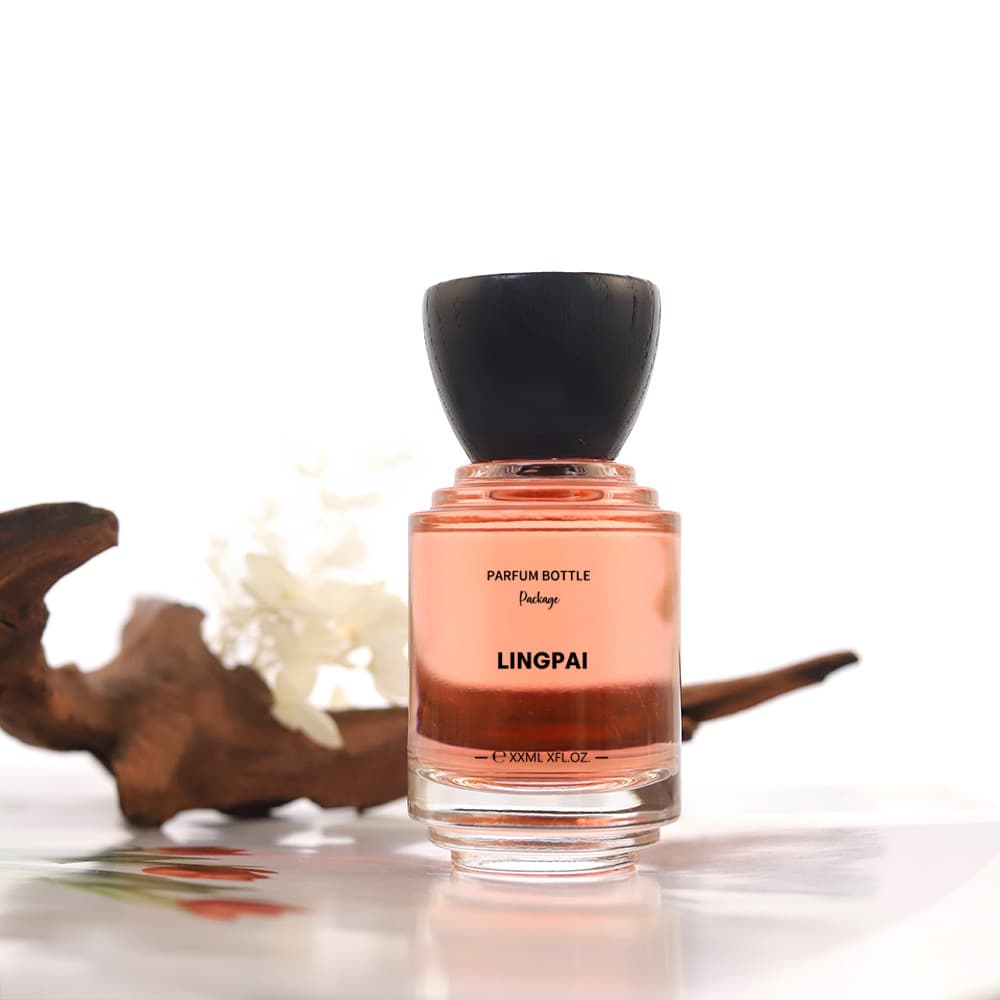 Transparent Wooden Cap Perfume Bottle Spray Bottle Empty Bottle with Sprayer Portable Can Be Customized with Label LOGO Glass Bottle 50ml