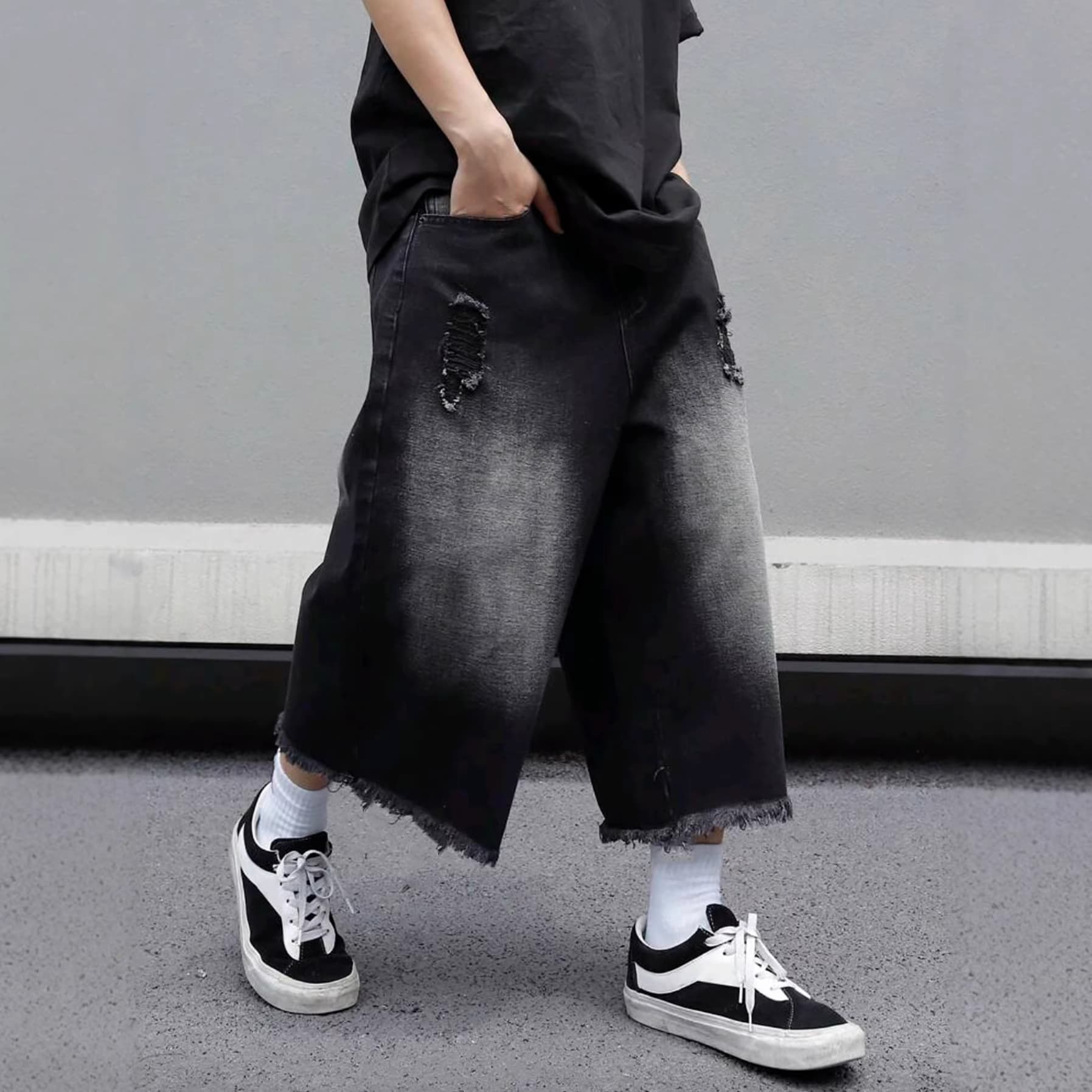 Cross-border American retro washed raw edge distressed jeans gradient frayed shorts summer fashion brand loose cropped pants