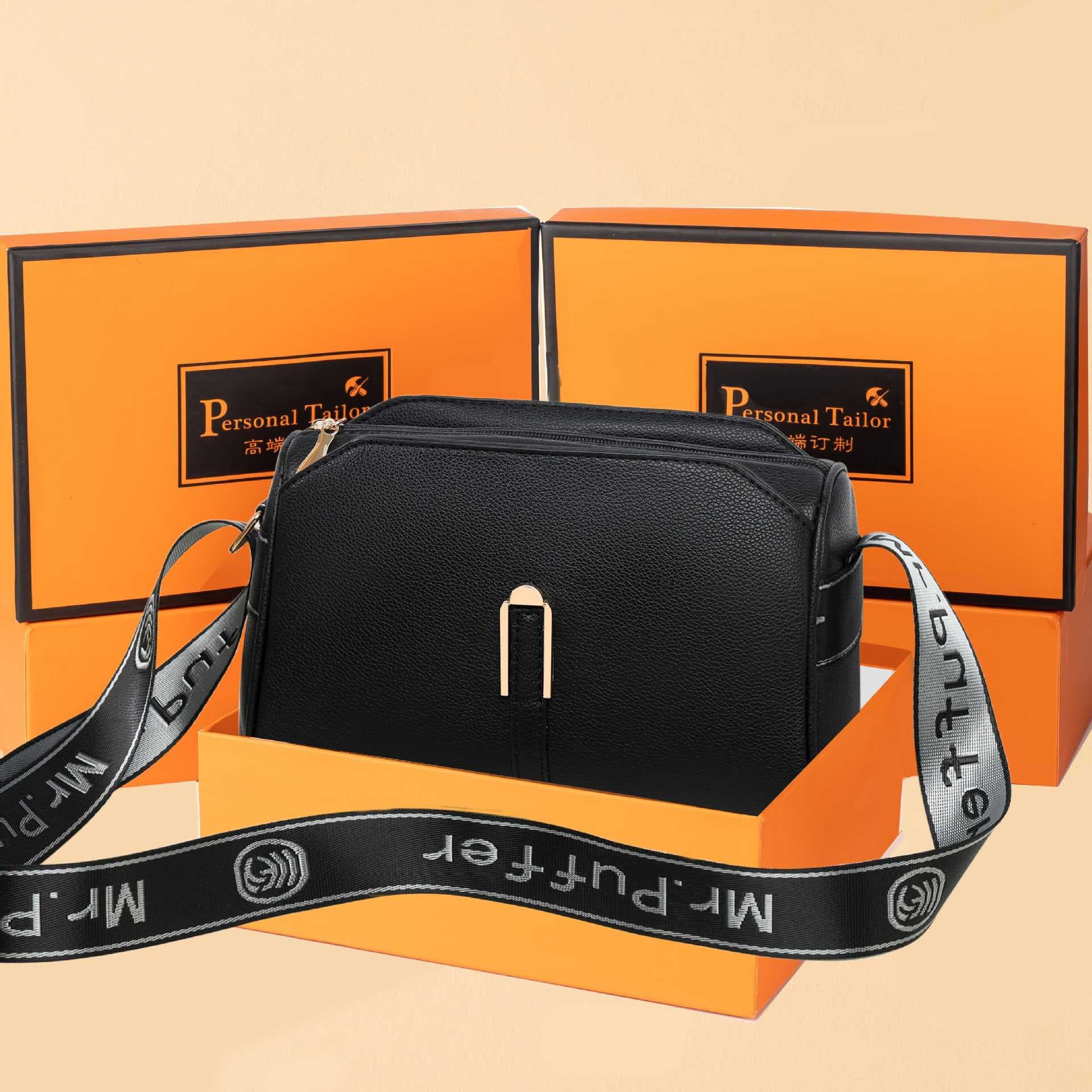 Trendy Factory Fashion Women's Bag High-End Large Capacity Shoulder Bag Crossbody Bag Handbag Wholesale for Street Vendors