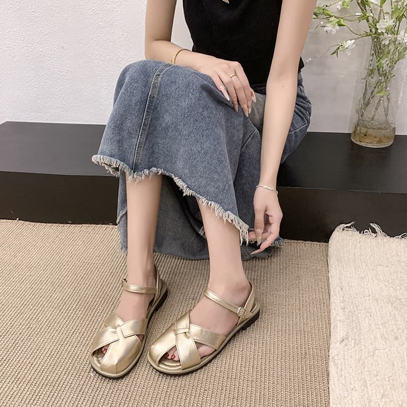 Women's Closed-Toe Sandals Summer Breathable Fashion New Chunky Heel Fairy Style Versatile One-Buckle Flat Beach Shoes