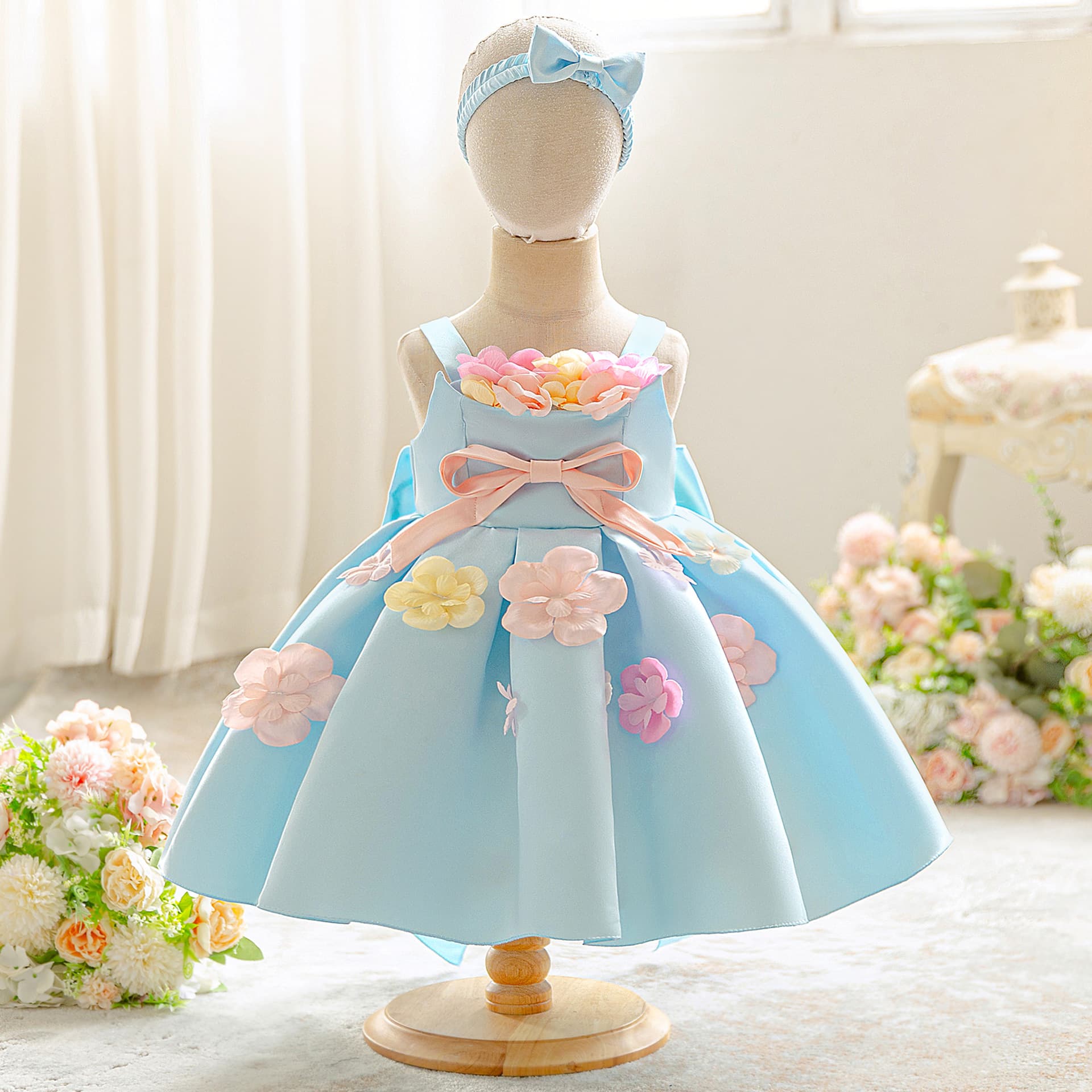 2026 Summer Girls Dress Appliqué Pleated Skirt Satin Suspender Dress Little Flower Girl Dress Birthday Photography Dress
