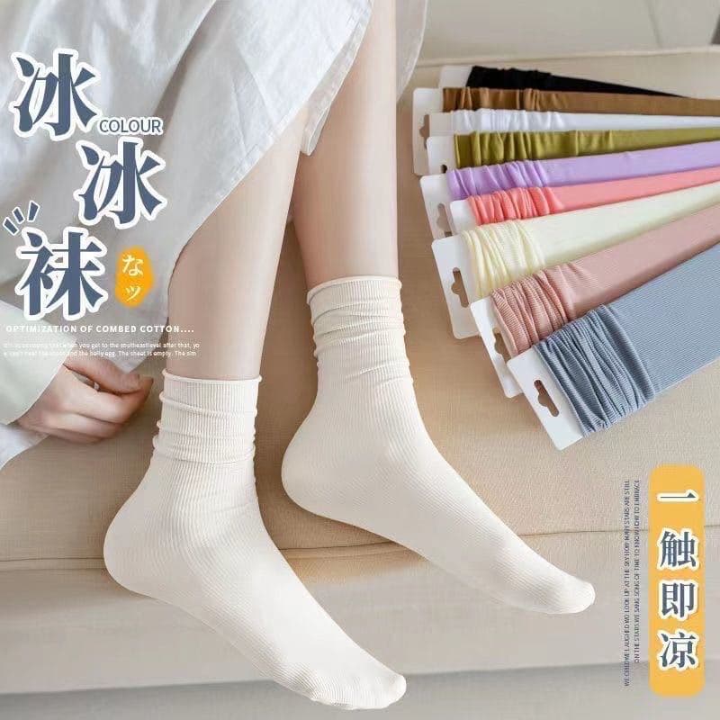 Ice socks spring/summer Korean-style velvet socks for women, mid-calf thin sweat-absorbing candy color women's scrunch socks.