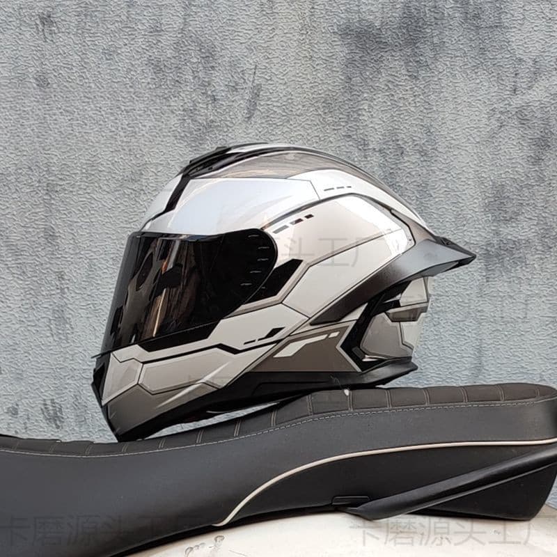 Motorcycle Helmet for Men and Women, Full-Face Summer Motorcycle Helmet with Personalized Large Rear Wing, Bluetooth Slot, 3C Certified, National Standard A