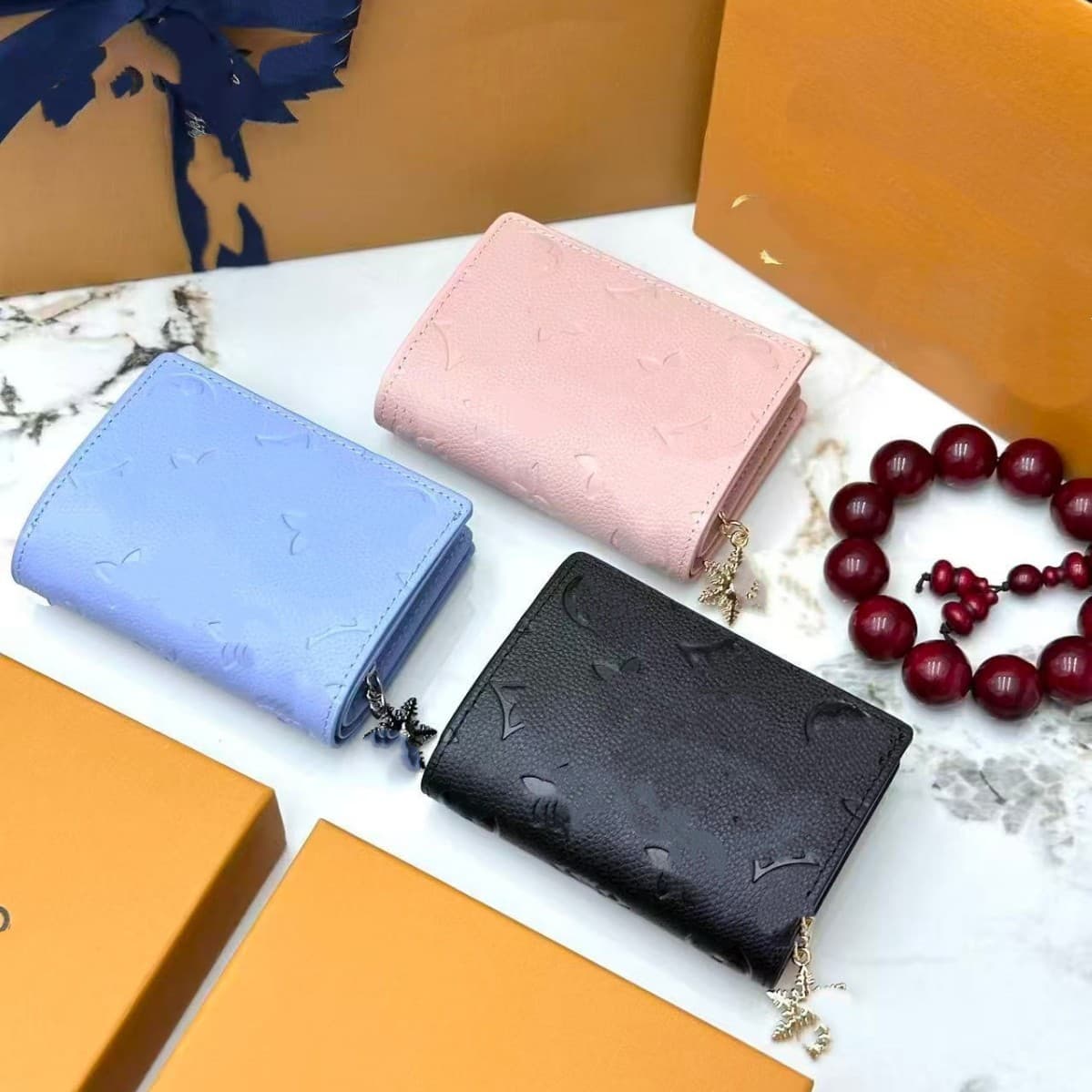 2026 New Trend Original Leather Passport Holder Wallet Card Holder Printed Short Bifold Thin Genuine Leather Wallet